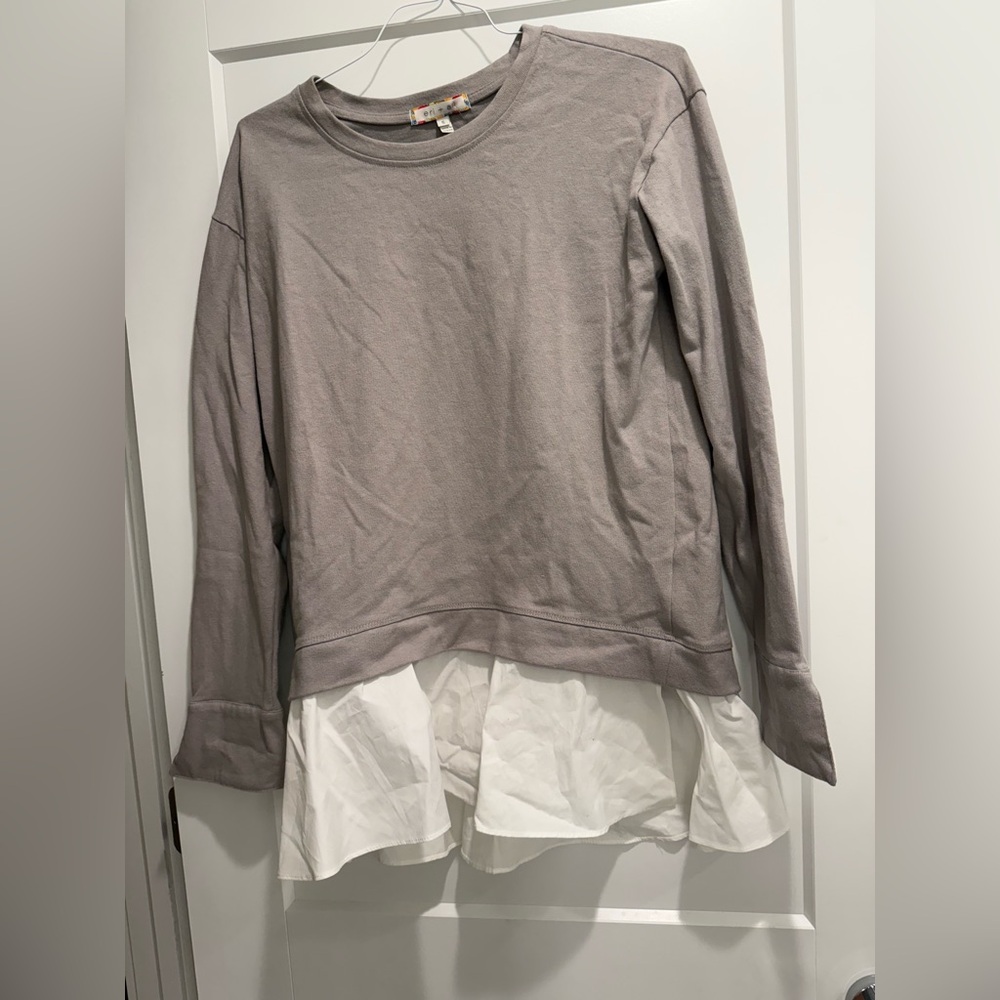 NWT- Eri and Ali Anthropology Crewneck Gray and White Layered long Sweatshirt